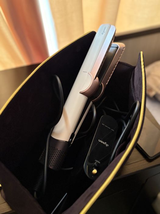 Dyson утюжок со сумкой