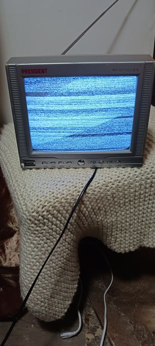 Vind tv auto la 220 v si 12 volti