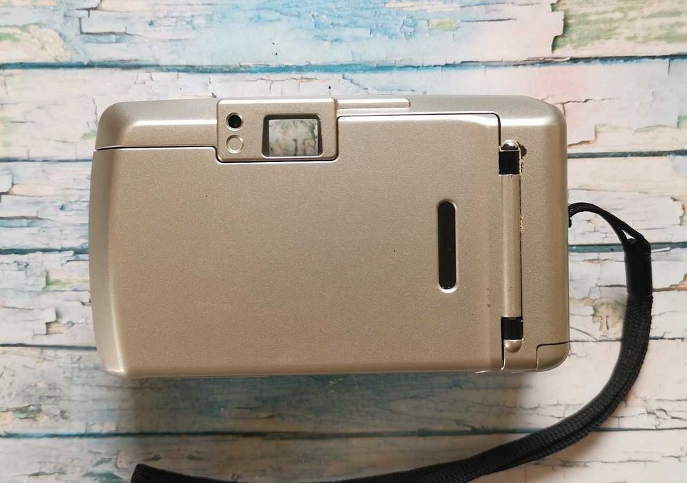 Olympus Trip 505 компактный пленочный фотоаппарат в отличном состоянии