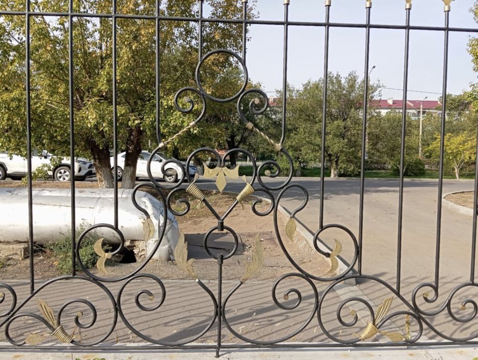 Продам Решетчатые Металлические Ворота Заборы Ограждения В Отл Сост: 95 ...