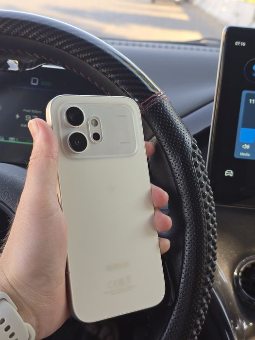 Honor 600 8+8/256gb