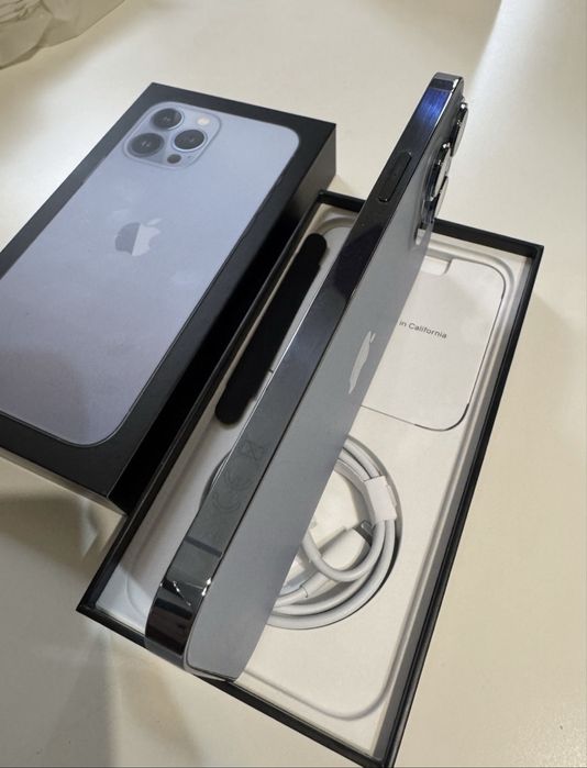 Unic Proprietar Iphone 13 Pro Max 256 GB Sierra Blue