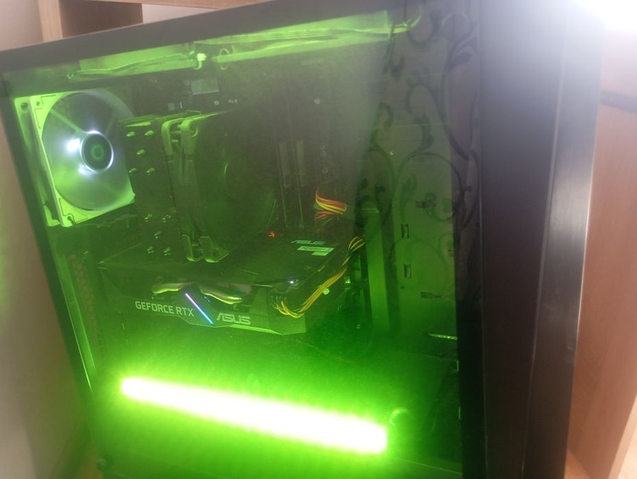 PC Gaming Ryzen 5 3600X + RTX 2060 6GB + 16GB RAM – Foarte bun!