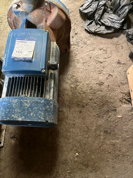 Продаётся Водяной насос