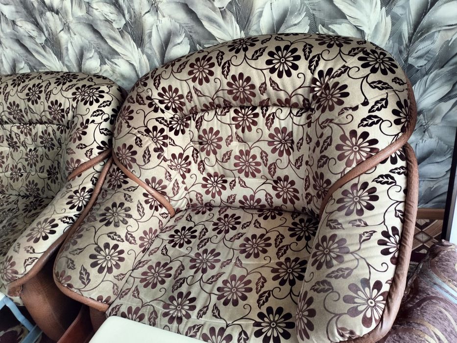 Уголок диван сост хороший