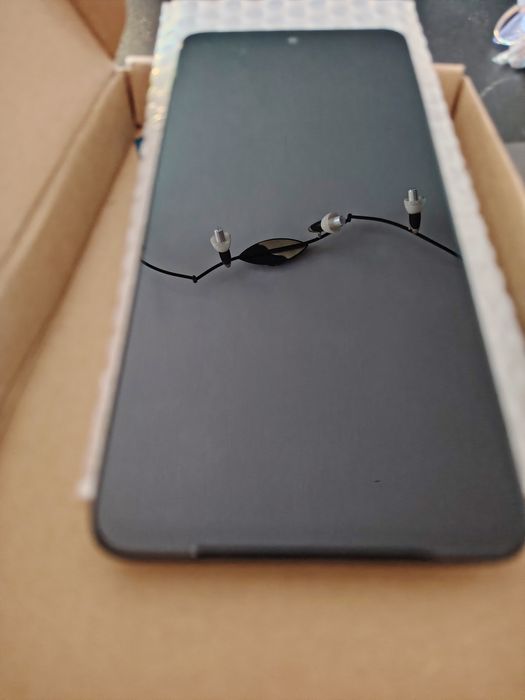 Ecran cu rama telefon Motorola G15