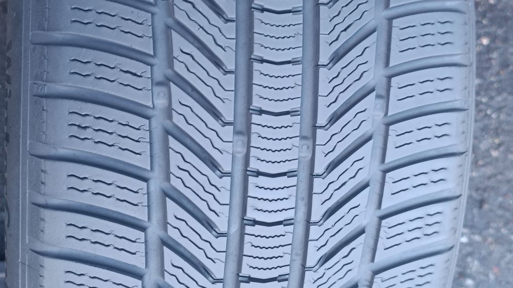 235/45/18 Continental Дот 3023