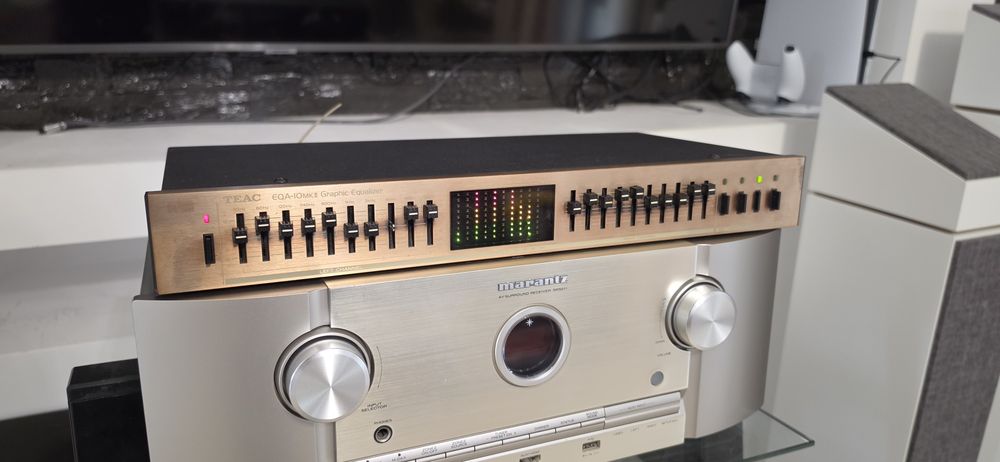 Egalizator TEAC EQA-10MKII  cu 10 benzi pe canal