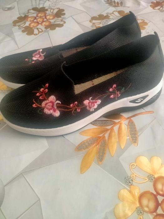 Летняя женская обувь