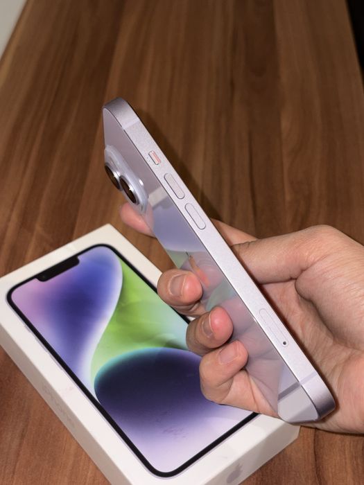 IPhone 14 в идеальном состоянии