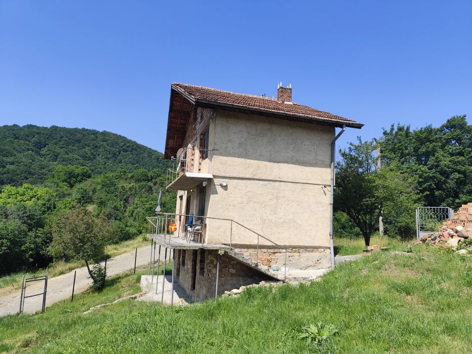 Продава се Къща в с. Пищане, Област София-област - 129 кв.м за 481 €/кв.м - Снимка #2