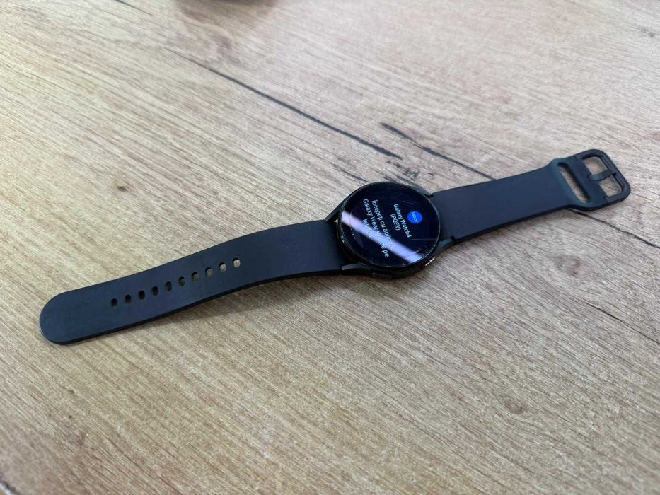 Samsung Galaxy Watch4 Black | Bluetooth | Wear OS | Super AMOLED