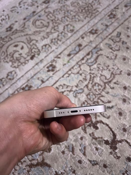 Айфон 13 256гб..