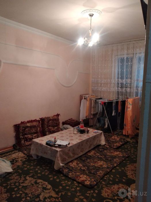 Уй сотилади дом продается учтепа тумани 12мавзе йолни йузида 1-кават