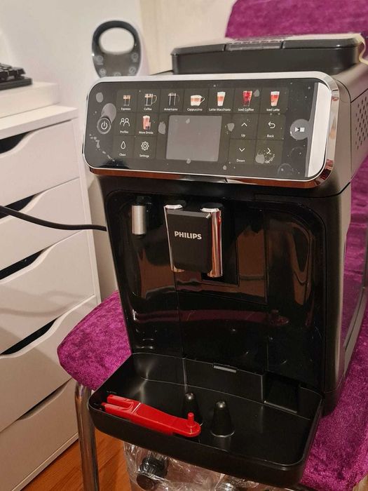 Philips LatteGo Seria 5500 – eleganță și gust perfect în fiecare dimineață