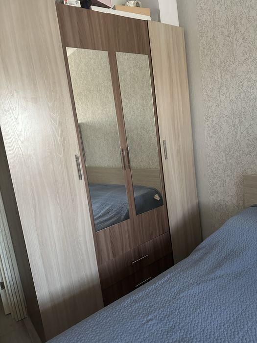 Шкаф для вещей. Чистый.