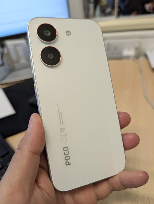 Продам Poco X8 Pro