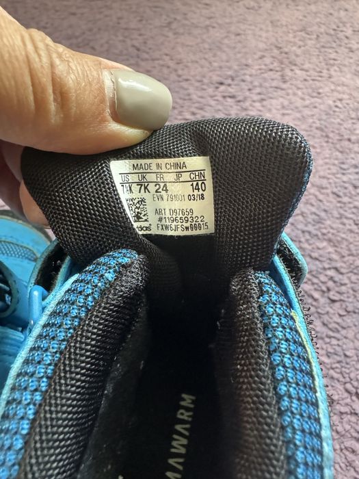 Gheta Adidas Marimea 24