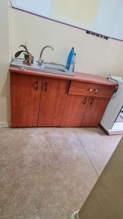 Dulap de bucătărie si chiuveta