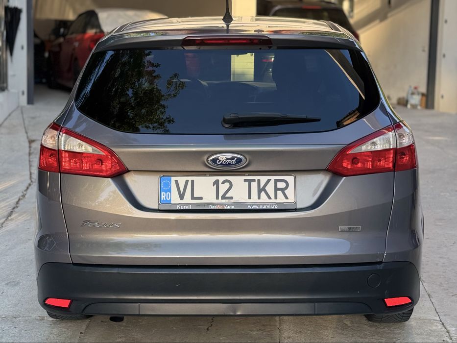 FORD Focus 2012 — imagine 4