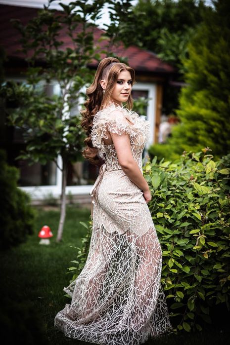 Абитуриентска рокля
