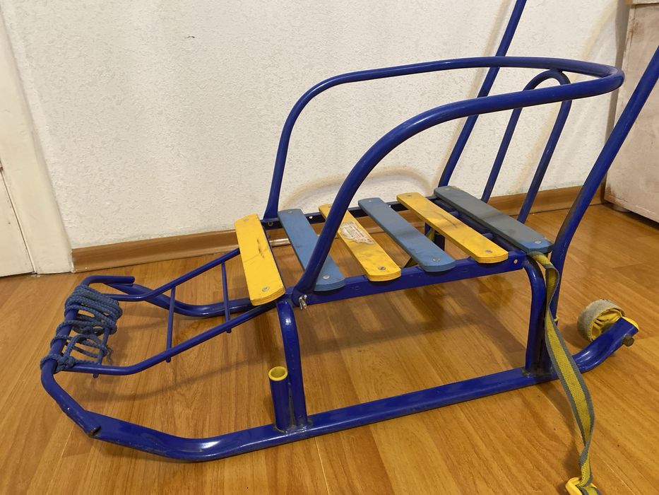 Продам санки 8000тг