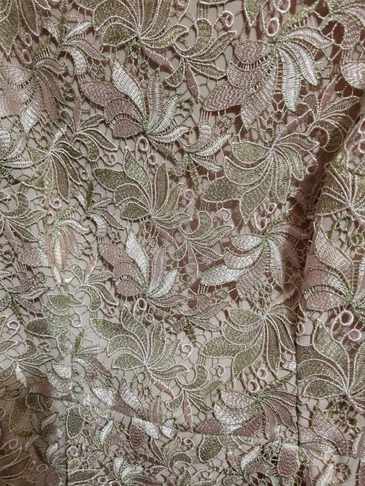 Rochie ocazie de zi, unicat, făcută la comanda, stare foarte bună.