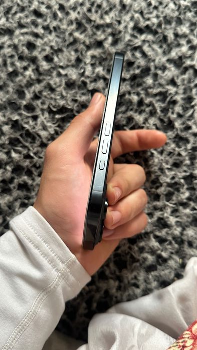 iPhone 16 Pro 90% Baterie