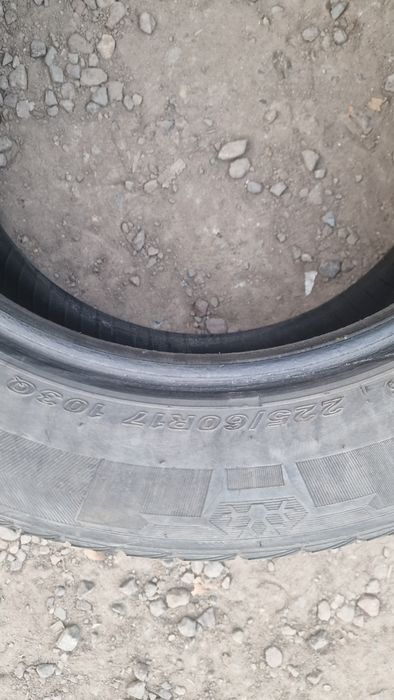 Продам шины зимние