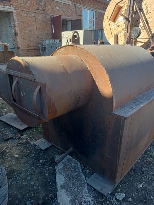 Продам котел на твердом топливе