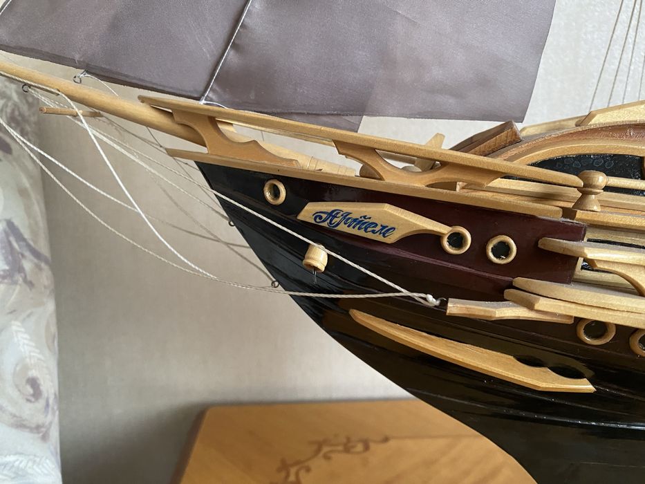 Карабль ручной работы