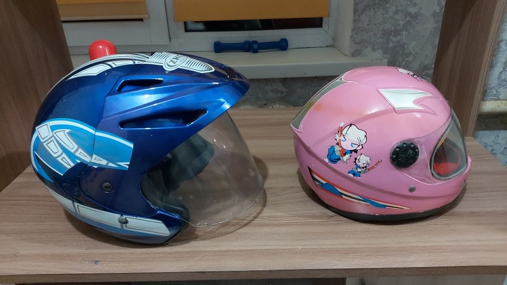 Продам каску для мото