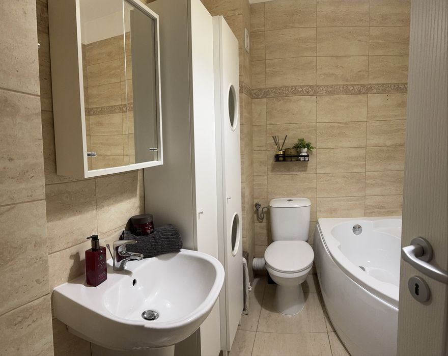 Apartament 3 camere + boxa separata - mobilat si utilat
