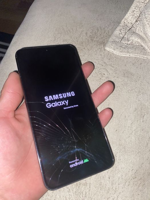 Продам Samsung s22 256gb