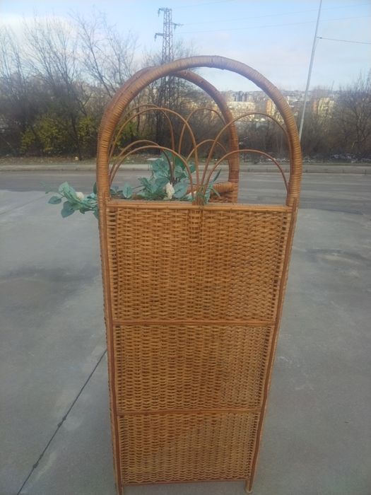 Изящен разделителен свободно стоящ параван от ратан с 2 пана от плетен