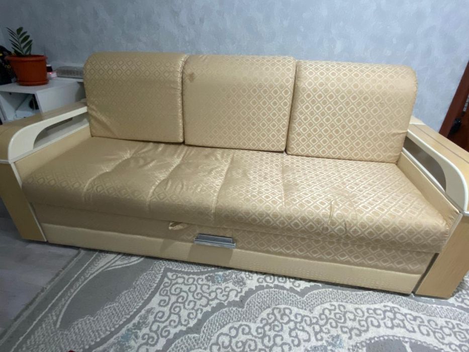 Диван в отличном состоянии