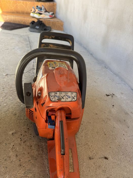 Vand drujba Husqvarna 236 x-torq pentru reparat sau piese