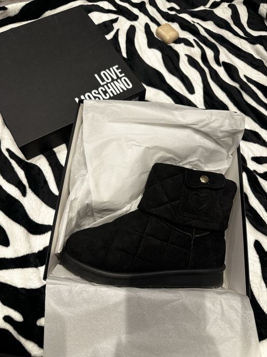 Ghete Love Moschino noi, nepurtate - mărimea 37