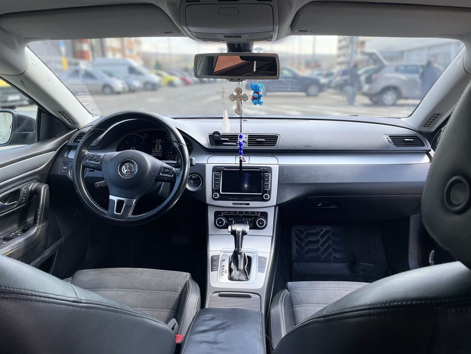 VW Passat CC 2011