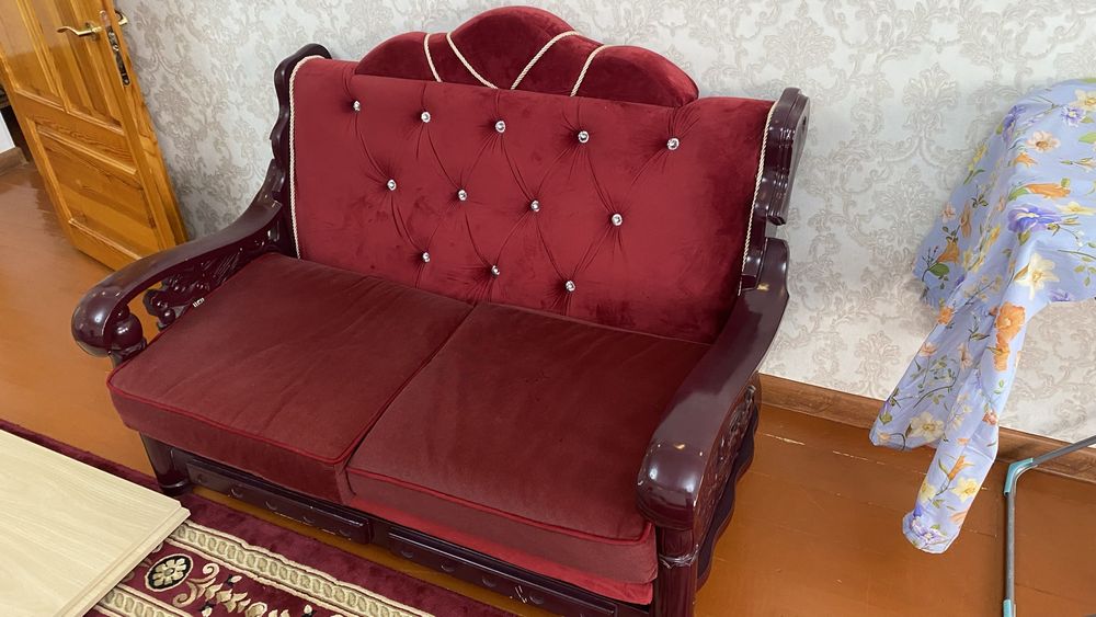 3 Дивана продам в отличном состояний