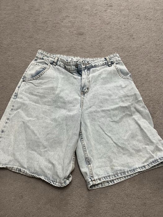 Джинсы,джинсовые шорты и детская кофта