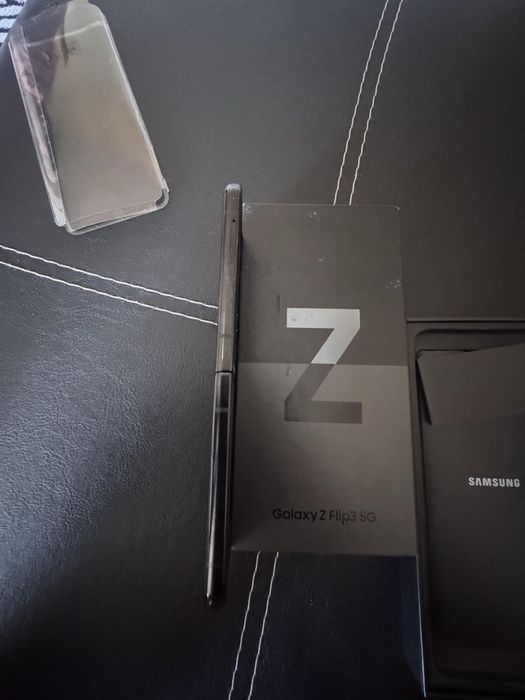 Samsung Galaxy Z Flip3