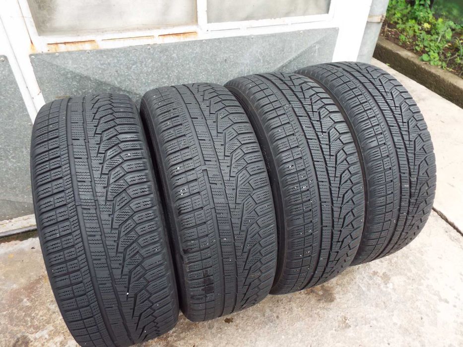 vand 4 anvelope de iarna 215/55/16 hankook pret 600lei toate4