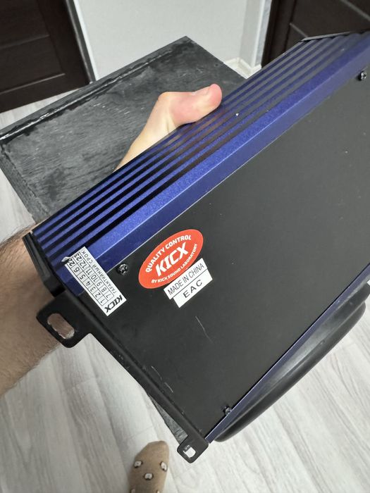 Продам сабвуфер 15 тт