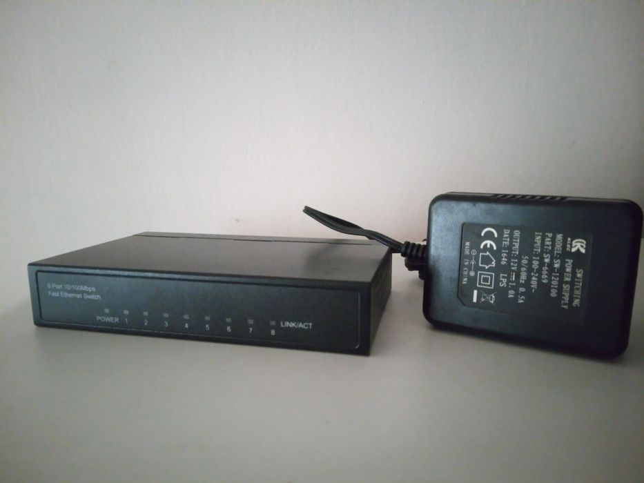 Wi-Fi рутери / суич (Ethernet switch)