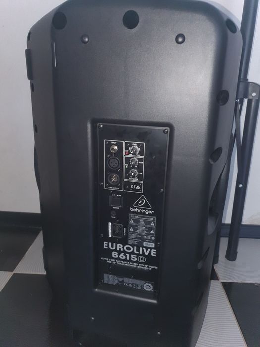 Boxa behringer B615d