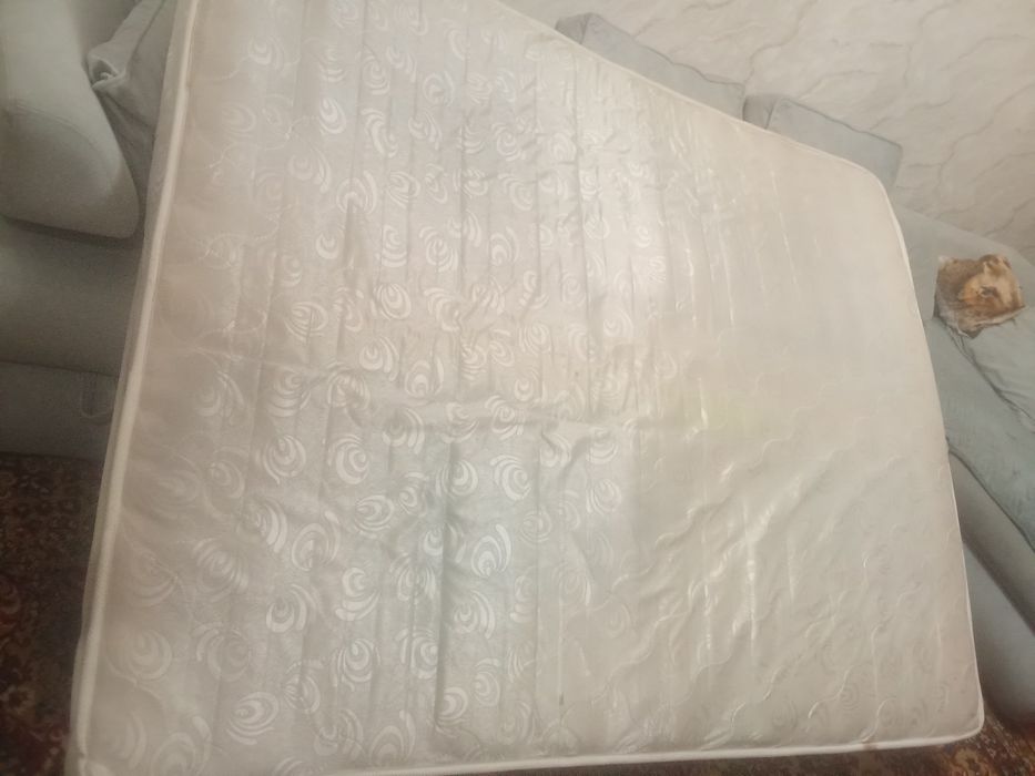 Отдам бесплатно матрац