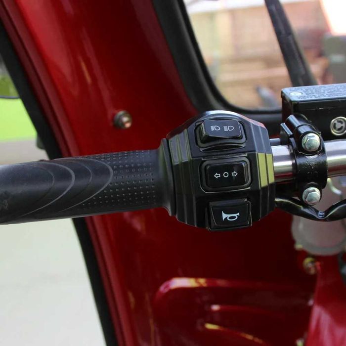 Електрическа карго триколка MAX MOTORS с покрив 2500W/ 60V/ 45Ah RED