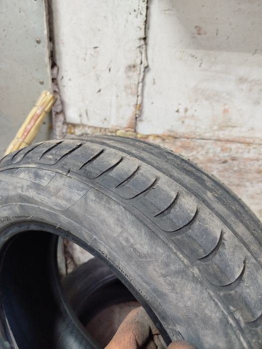 Продаю летние шины viatti strada