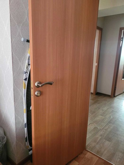 Продам двери межкомнатные
